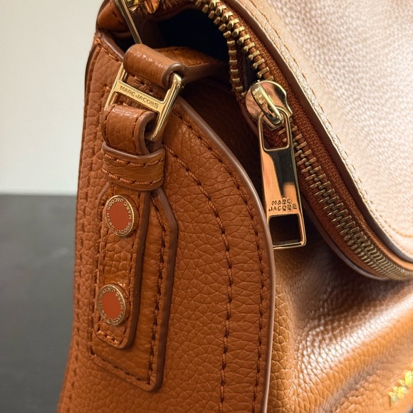 Marc Jacobs The Groove Crossbody Messenger Bag - Picture 2 of 15